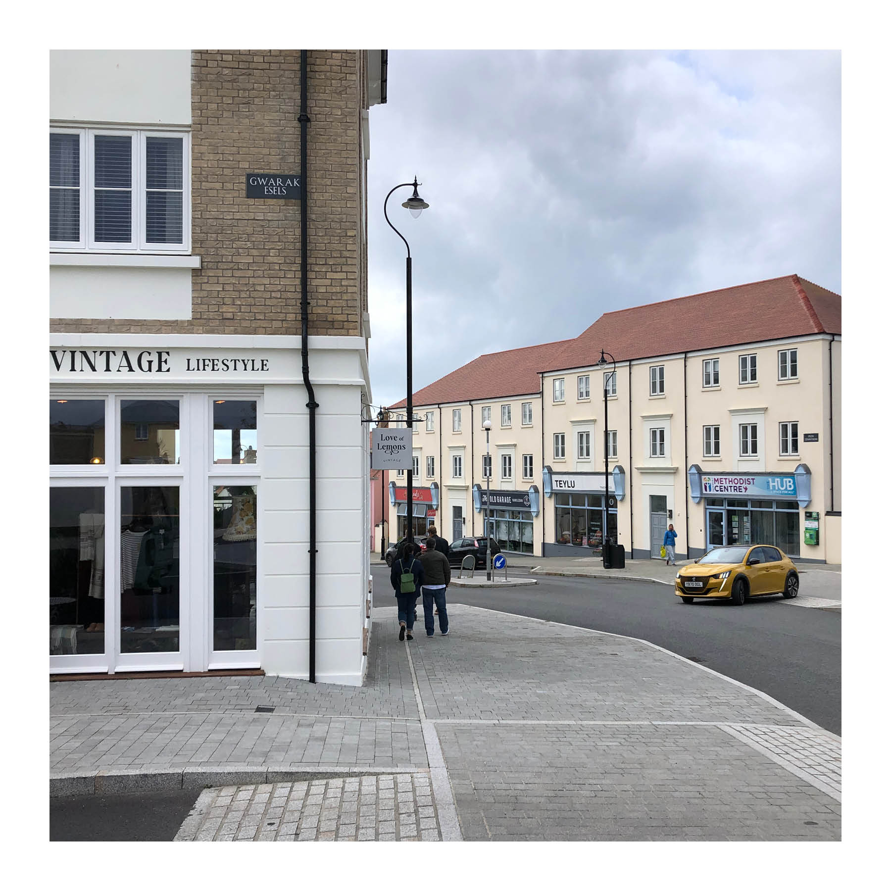 Nansledan, Newquay incorporates shops and other amenities on the most well-connected streets.