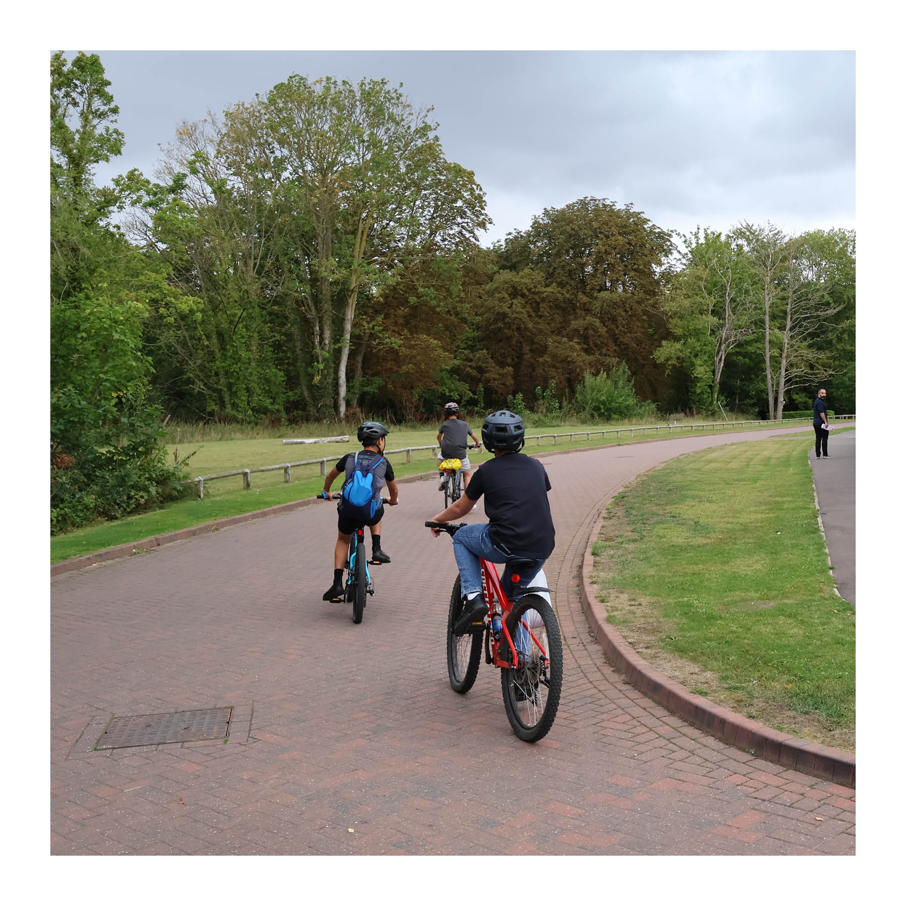Children cycling on quiet tertiary streets in Sudbrooke.